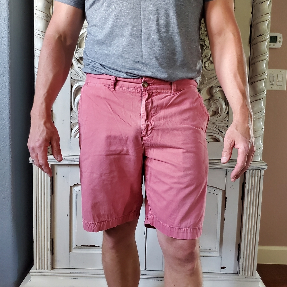Tommy Hilfiger salmon pink shorts
